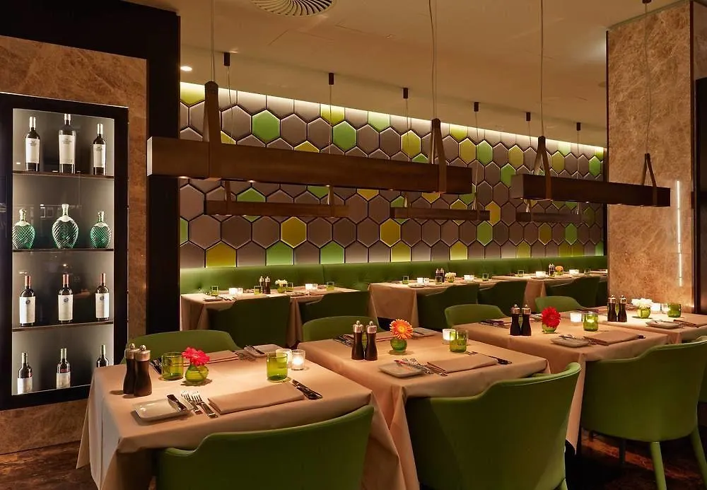 Gewandhaus Dresden, Autograph Collection Hotel 5*, Dresden